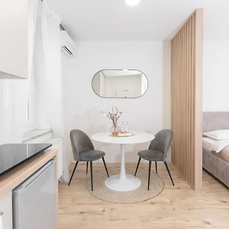 Classy & Cozy Apartman