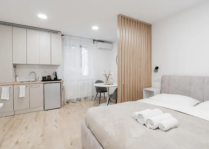 Classy & Cozy 아파트